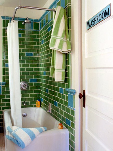 Green-bathroom