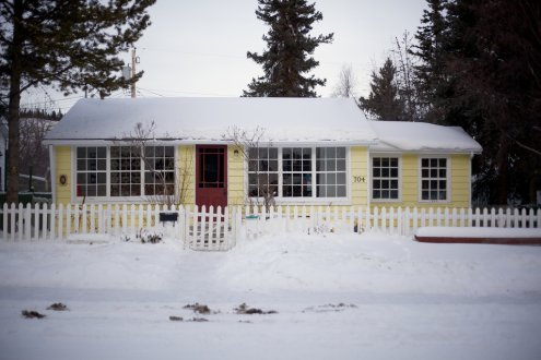 snowy house 2